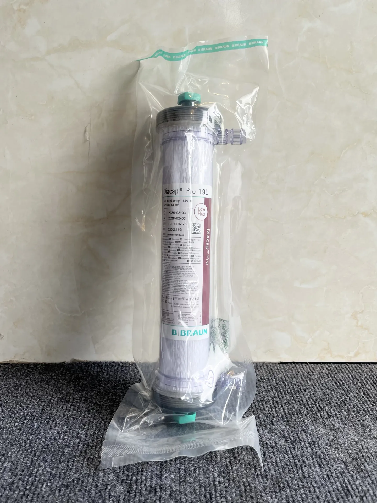Diacap Pro 19L Dialyzer — product photo