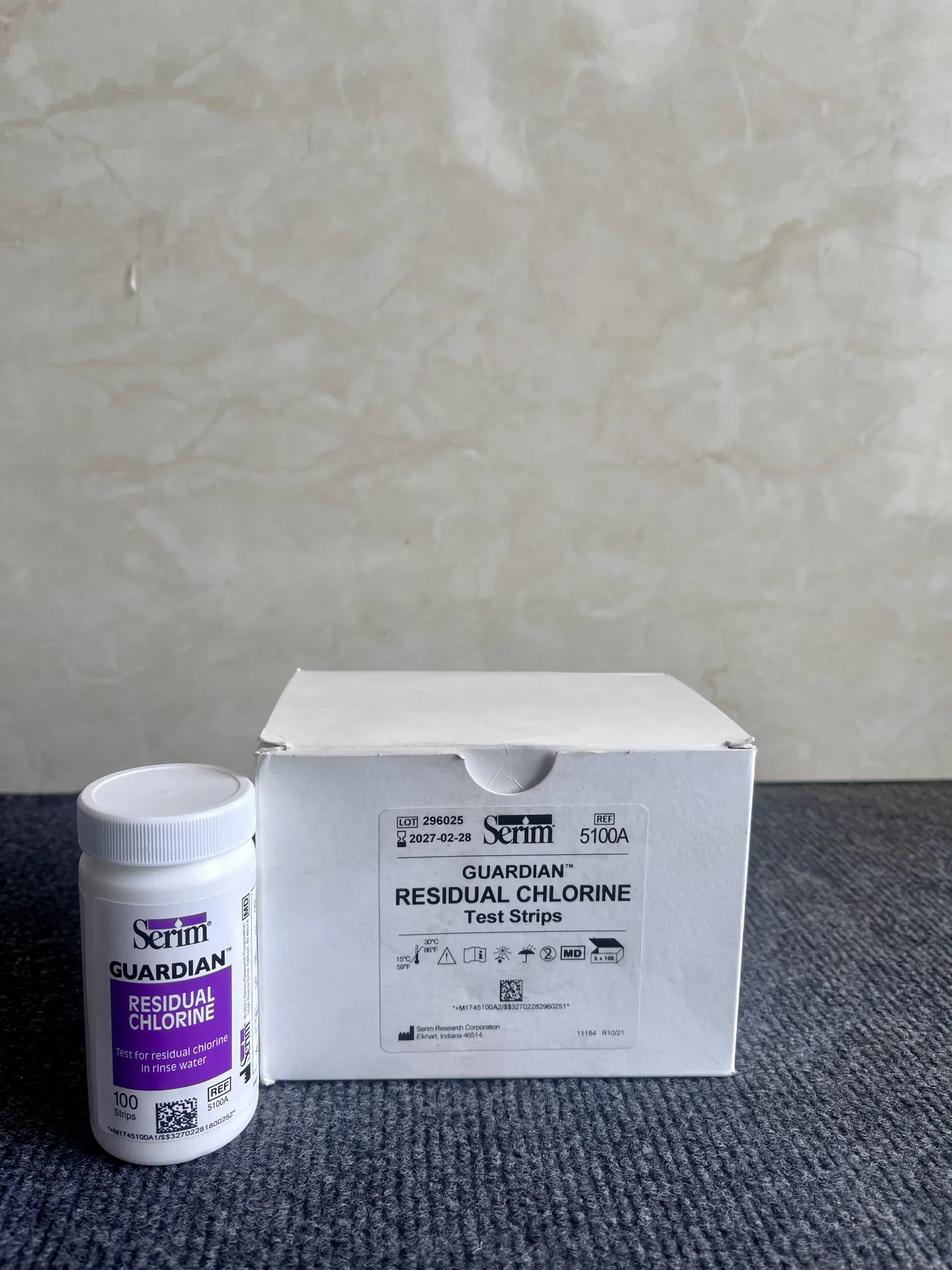 Residual Chlorine Test Strips — product photo